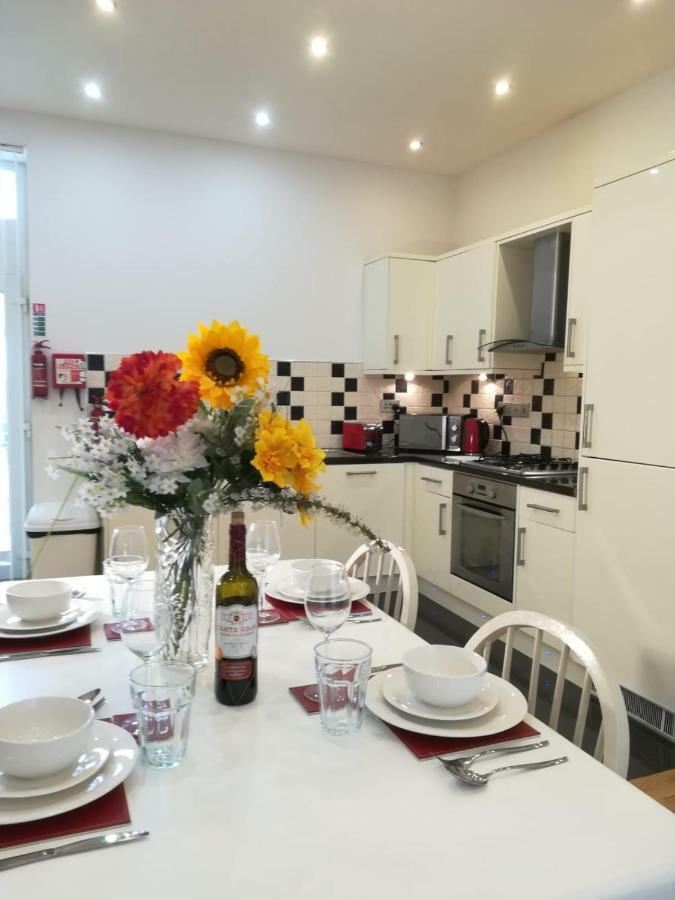 Spacious, Ground Floor, 2 Bedroom Apartment, Uplands, Σουόνσι Εξωτερικό φωτογραφία