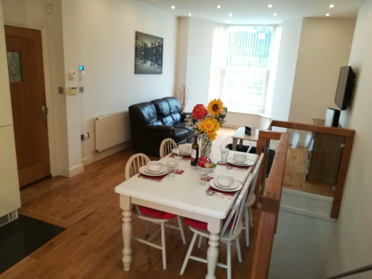 Spacious, Ground Floor, 2 Bedroom Apartment, Uplands, Σουόνσι Εξωτερικό φωτογραφία