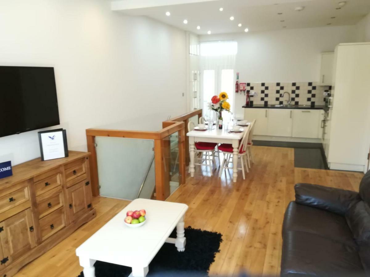 Spacious, Ground Floor, 2 Bedroom Apartment, Uplands, Σουόνσι Εξωτερικό φωτογραφία