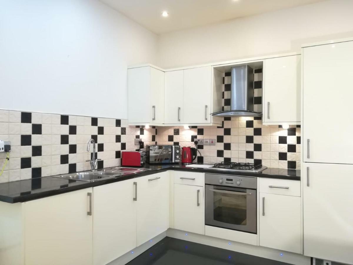 Spacious, Ground Floor, 2 Bedroom Apartment, Uplands, Σουόνσι Εξωτερικό φωτογραφία